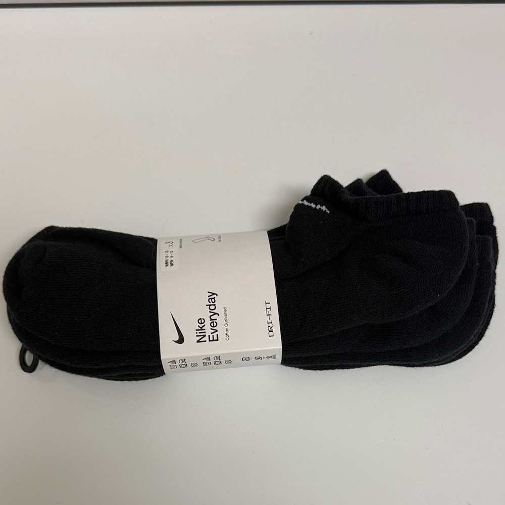 New! Nike Everyday Black Athletic Socks